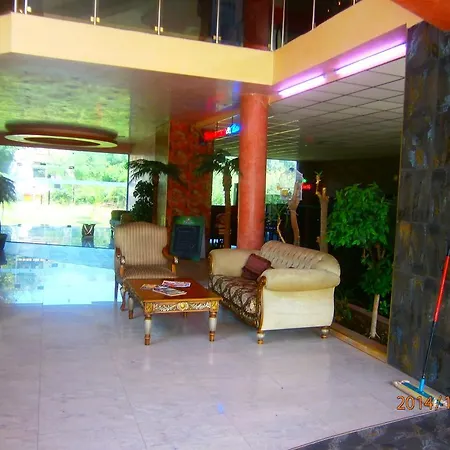 Cabana & Relax Bar Hotel